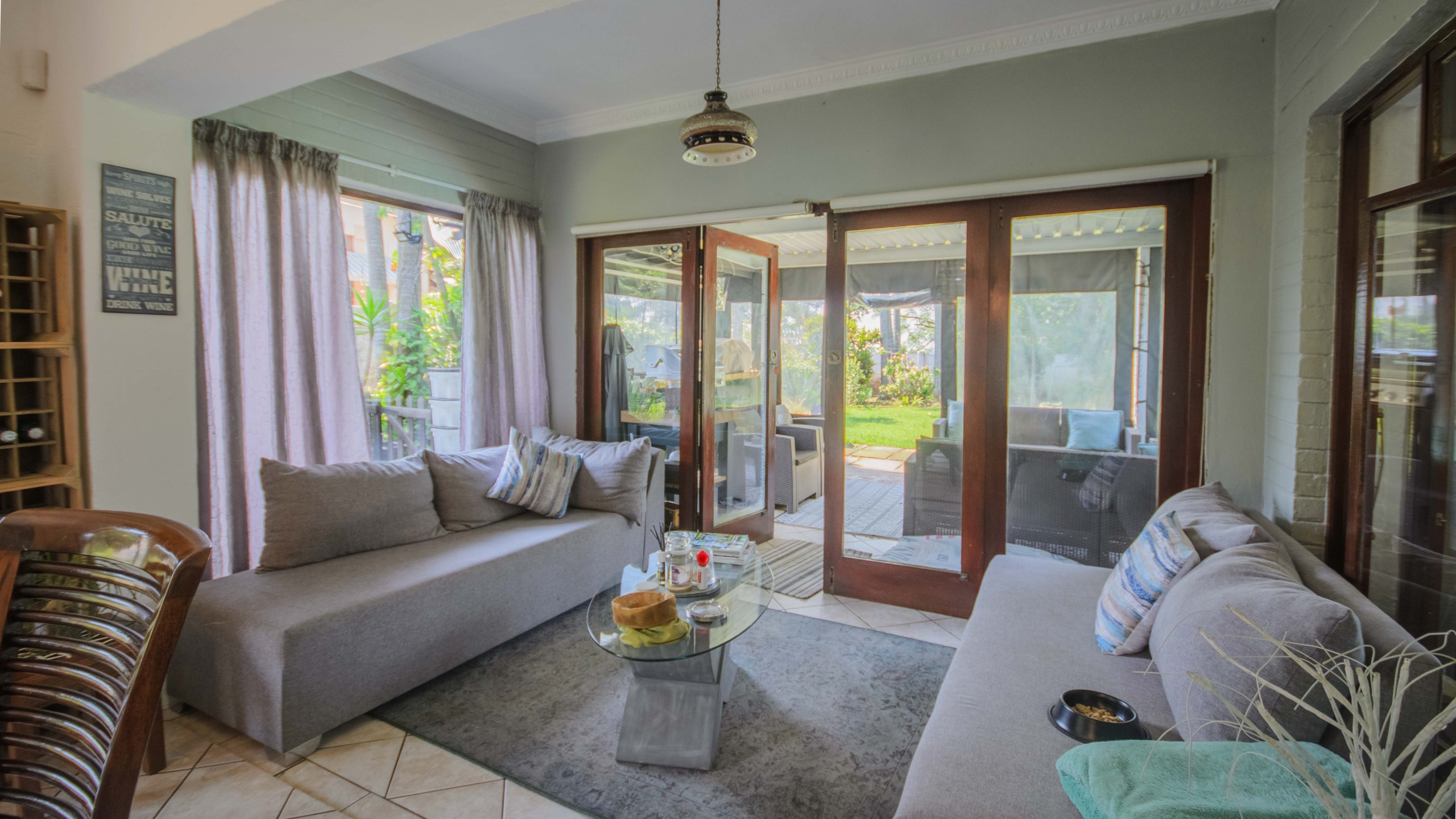 Move In & Make It Yours: Family Home with 2 Flatlets, Staff Quarters, Pool & Solar and So Much More