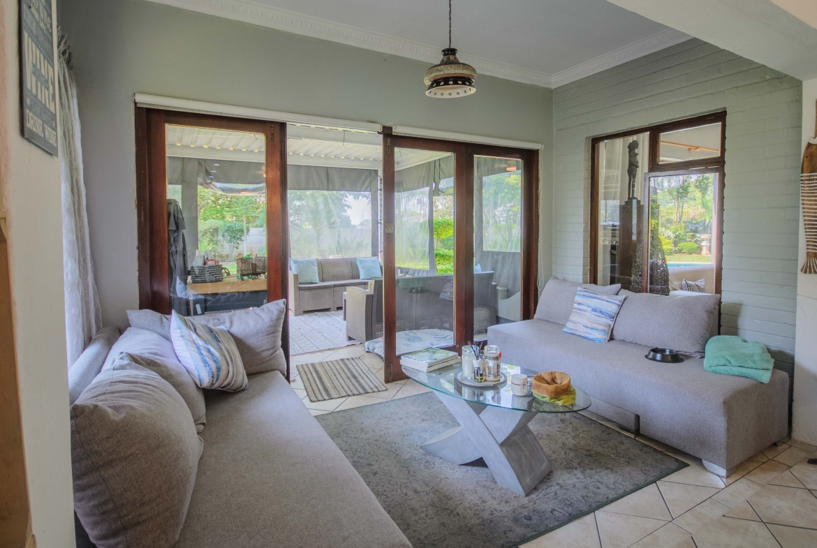 Move In & Make It Yours: Family Home with 2 Flatlets, Staff Quarters, Pool & Solar and So Much More