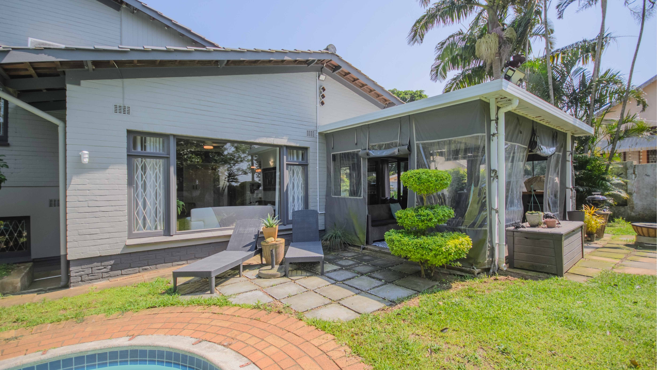 Move In & Make It Yours: Family Home with 2 Flatlets, Staff Quarters, Pool & Solar and So Much More