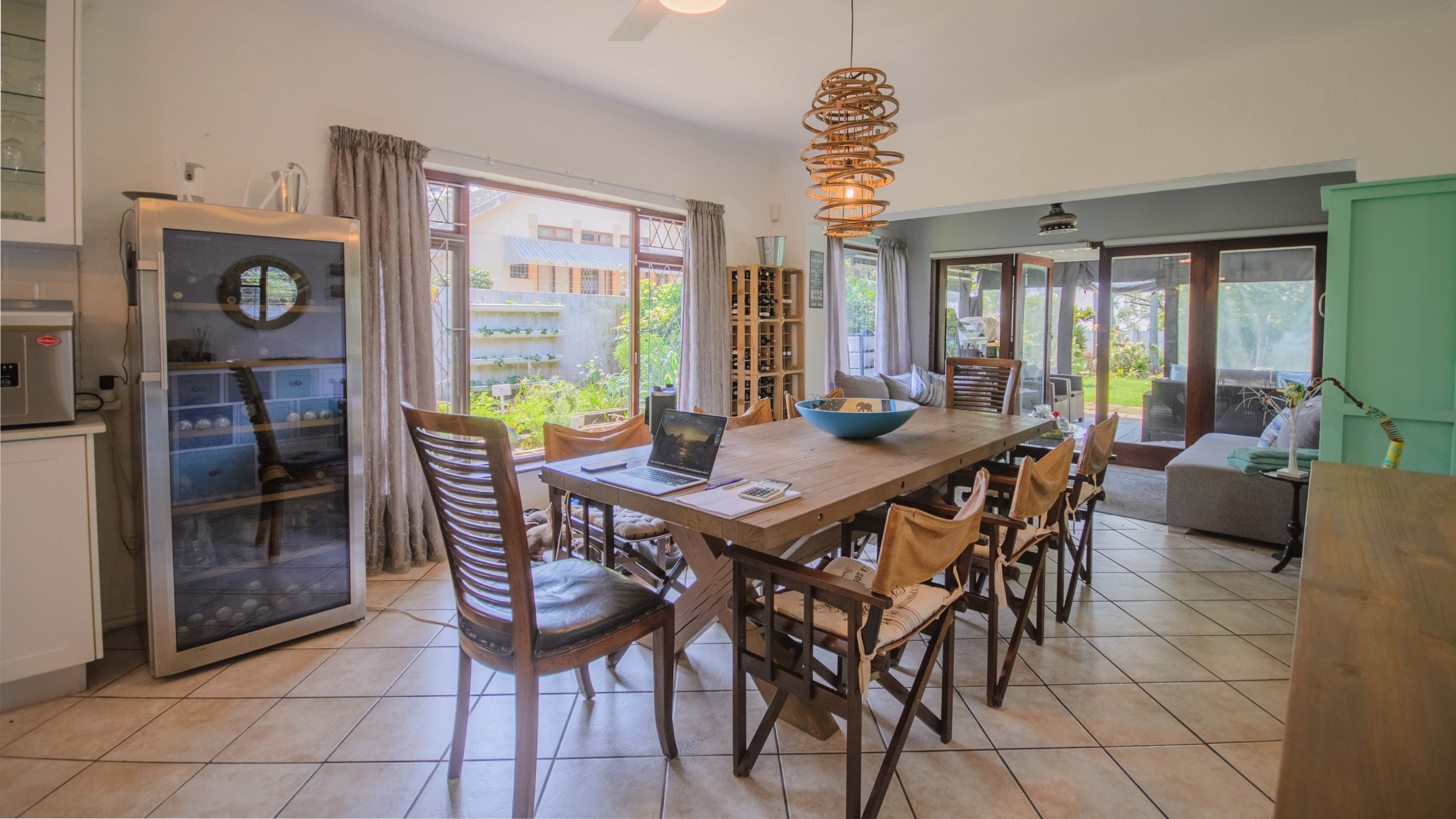 Move In & Make It Yours: Family Home with 2 Flatlets, Staff Quarters, Pool & Solar and So Much More