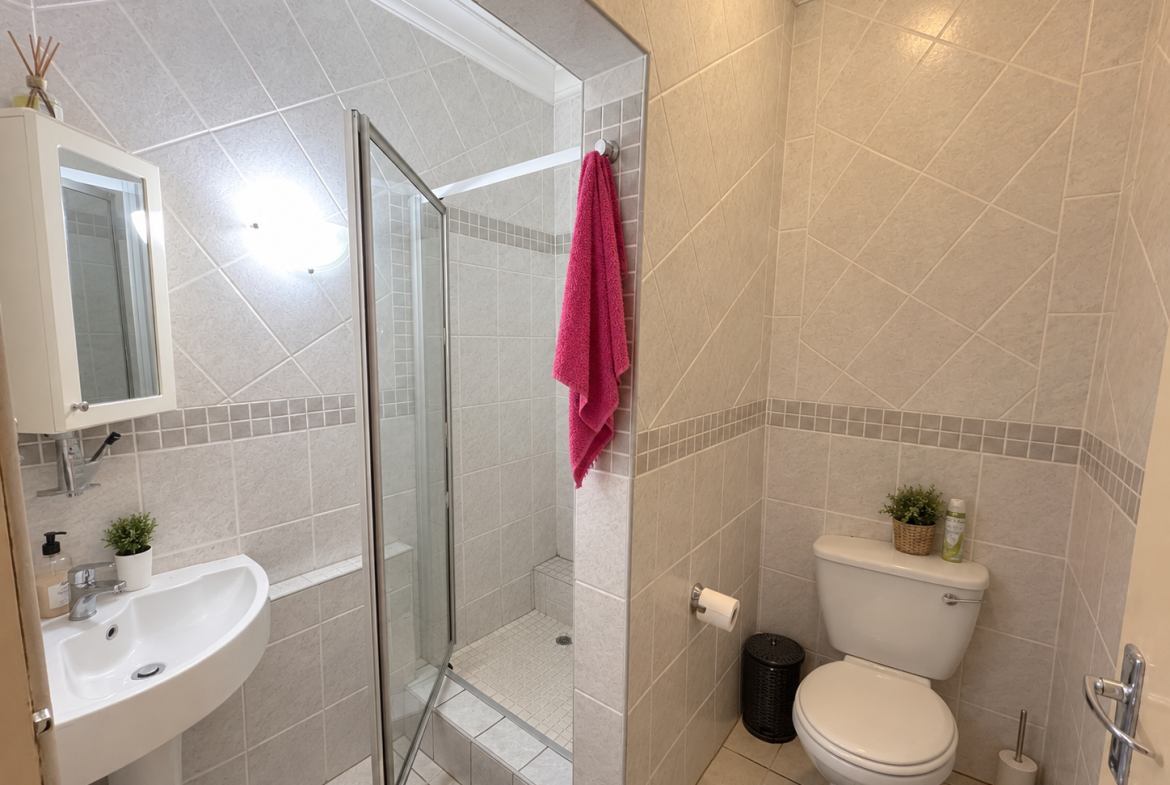 3 Bedroom Apartment Uvongo Beach