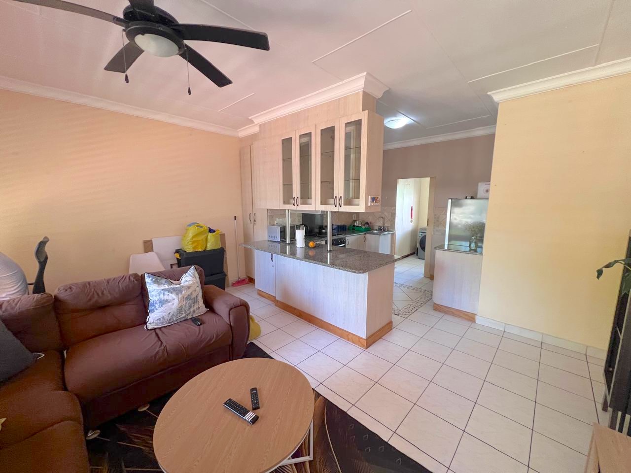 WhatsApp Image 2026-10-22 at 10.27.37 (2) 3 Bedroom Apartment Uvongo Beach
