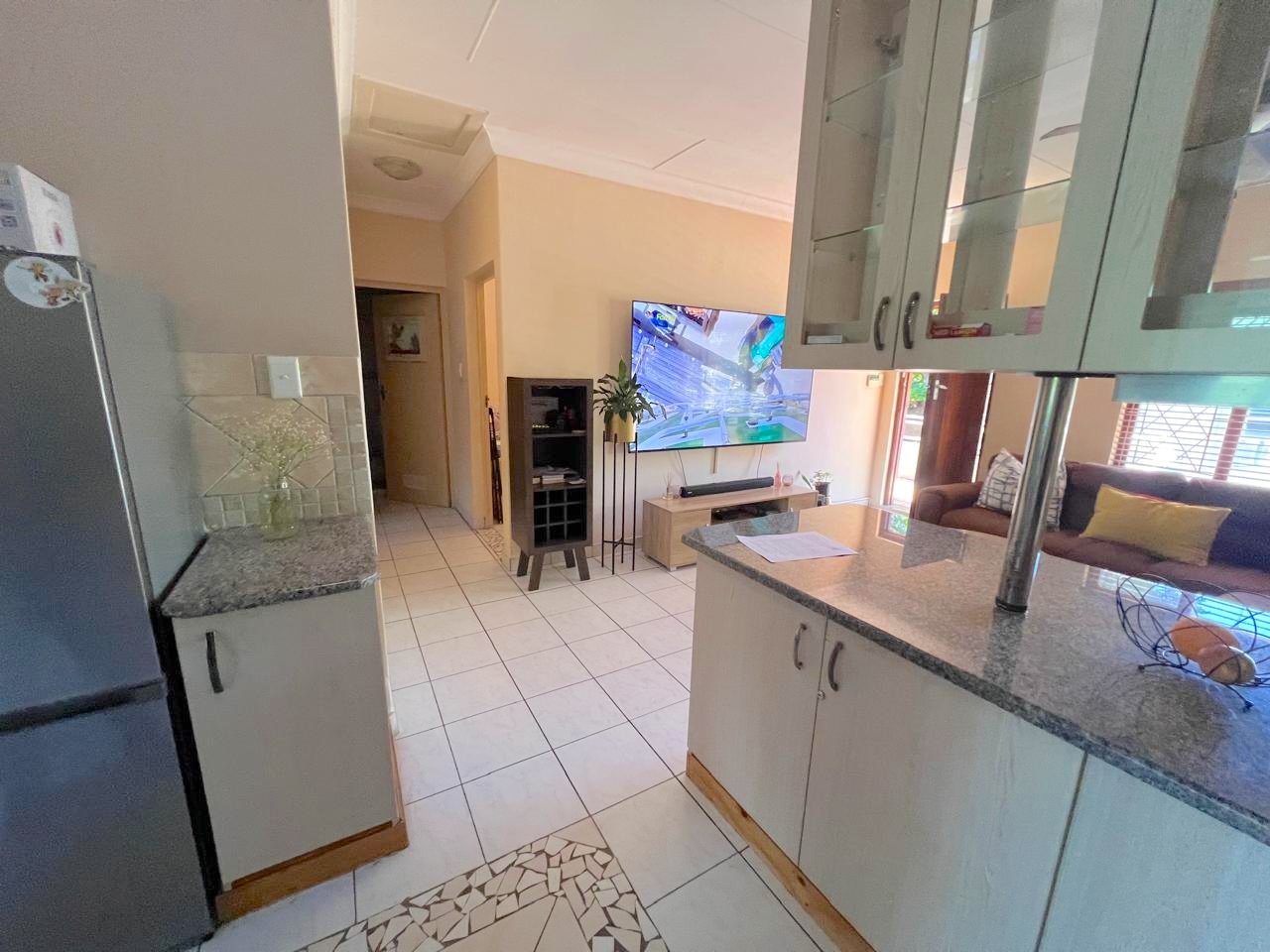 WhatsApp Image 2026-10-22 at 10.27.38 (2) 3 Bedroom Apartment Uvongo Beach