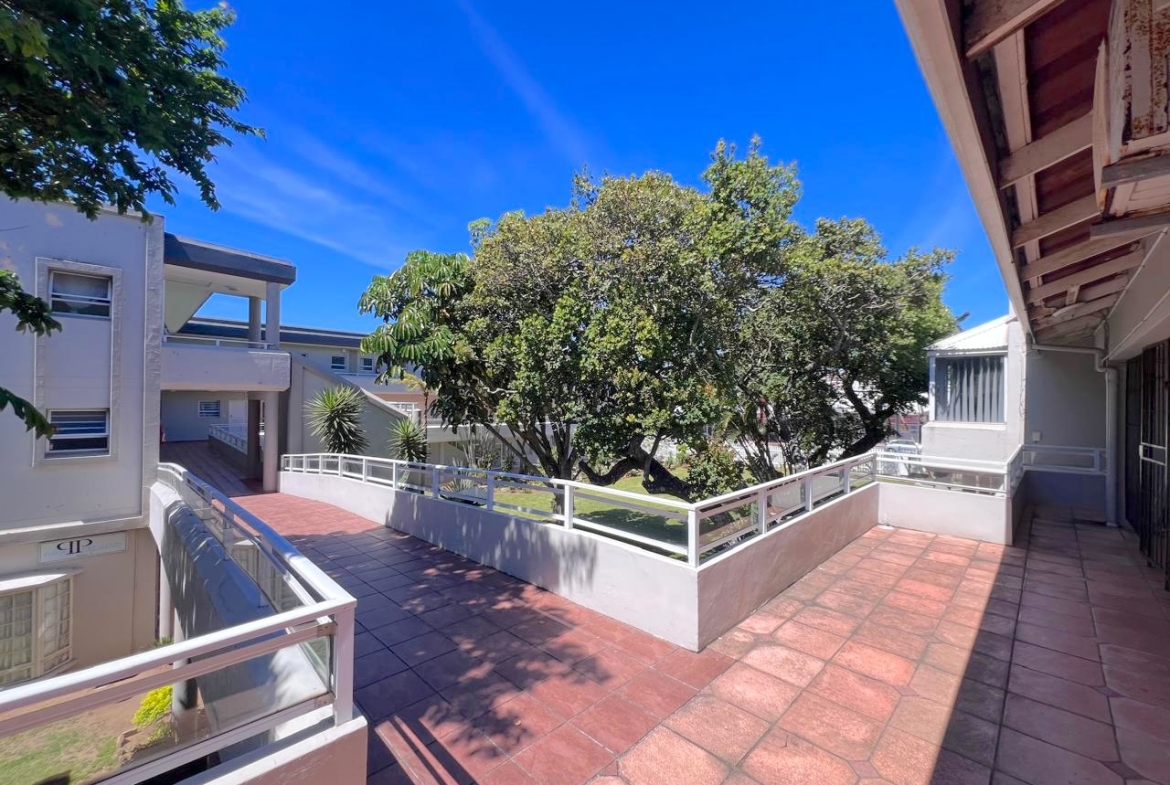 3 Bedroom Apartment Uvongo Beach