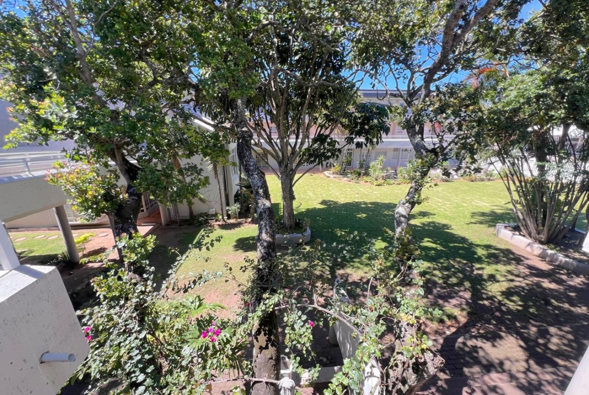 3 Bedroom Apartment Uvongo Beach