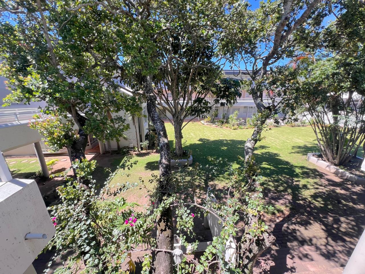 WhatsApp Image 2026-10-22 at 10.27.39 (15) 3 Bedroom Apartment Uvongo Beach