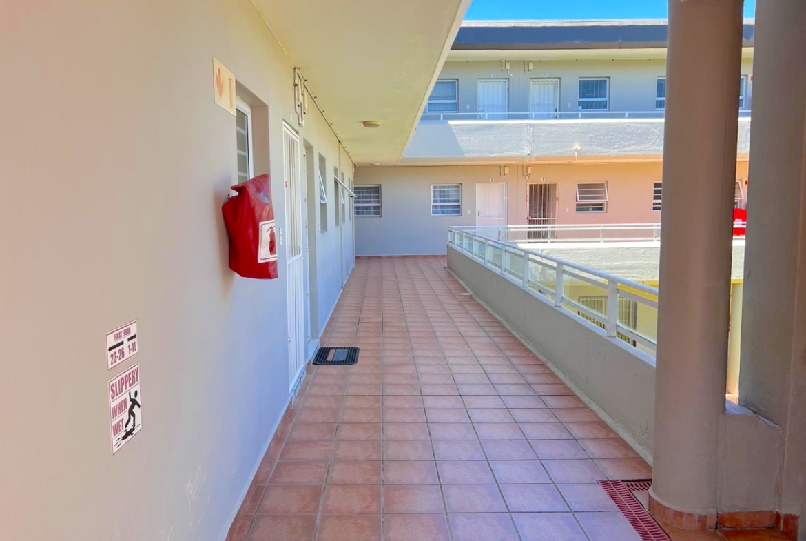 3 Bedroom Apartment Uvongo Beach