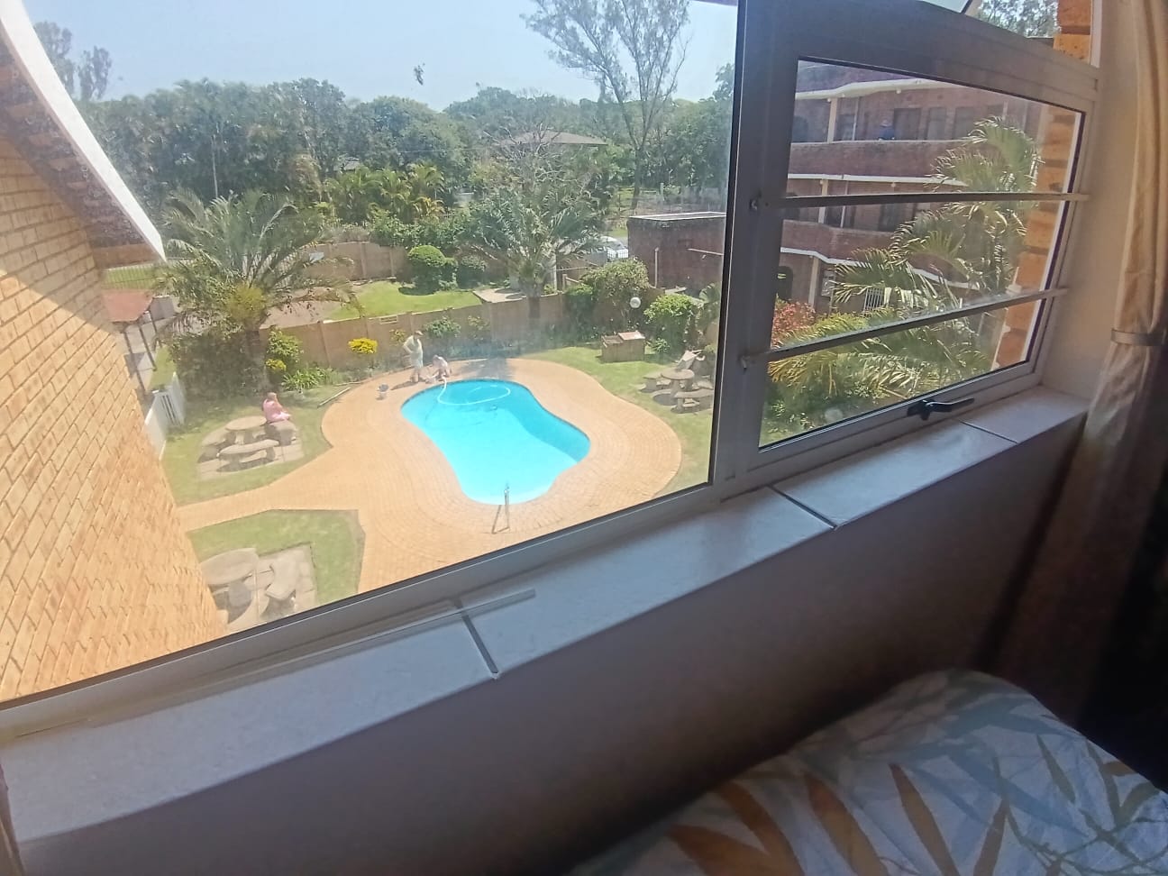 a817baa8-7d1c-471a-94f8-86dbb33682d3 Spacious 3 Bedroom, 1.5 Bathroom, open plan, Uvongo sea view for Sale