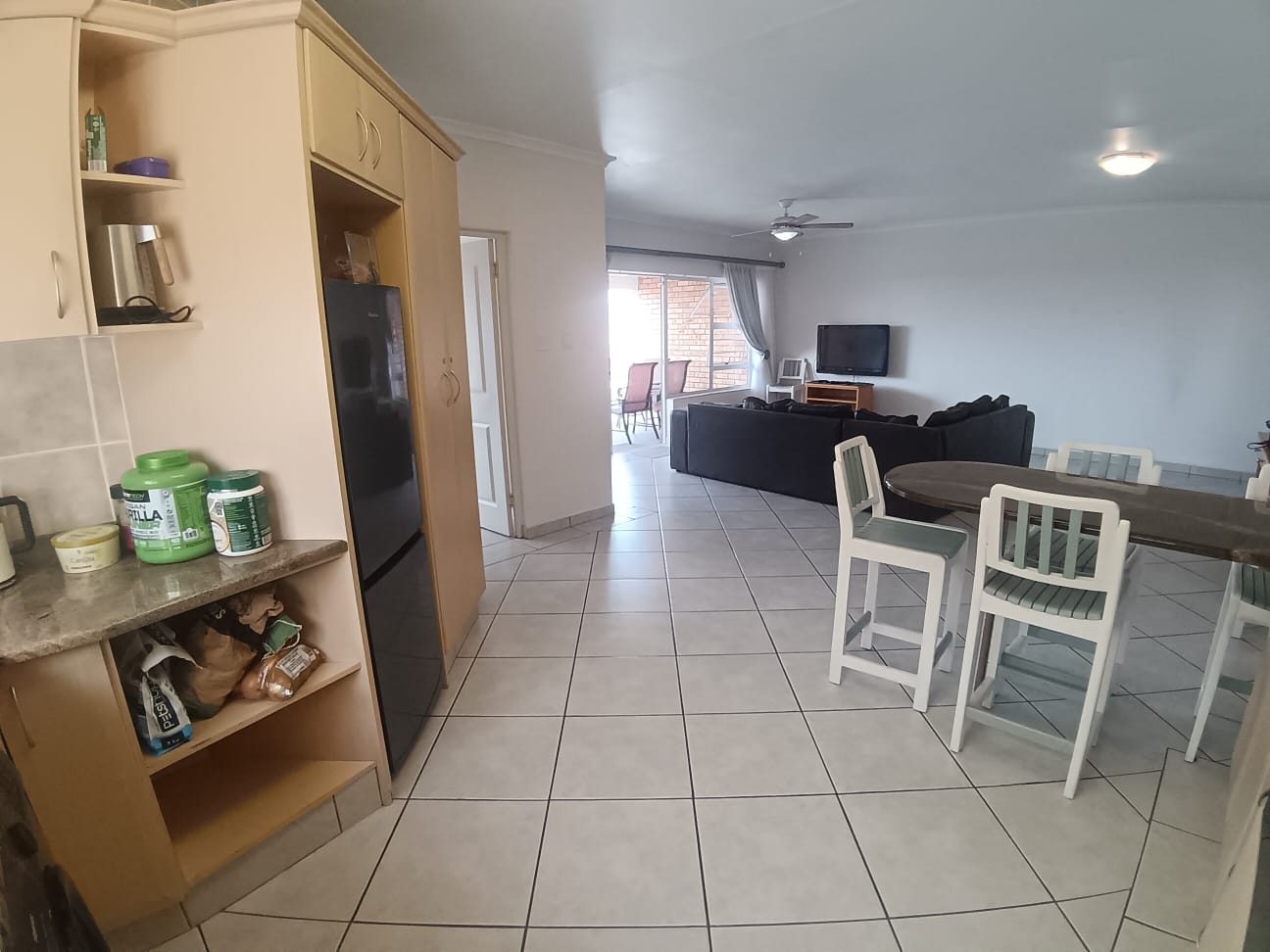 aeea49a1-42ef-474b-b17b-b9b4ade94caf Spacious 3 Bedroom, 1.5 Bathroom, open plan, Uvongo sea view for Sale