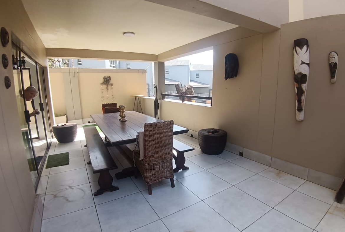 Spacious 3 Bedroom, 2 Bathroom, open plan, Ramsgate for Sale