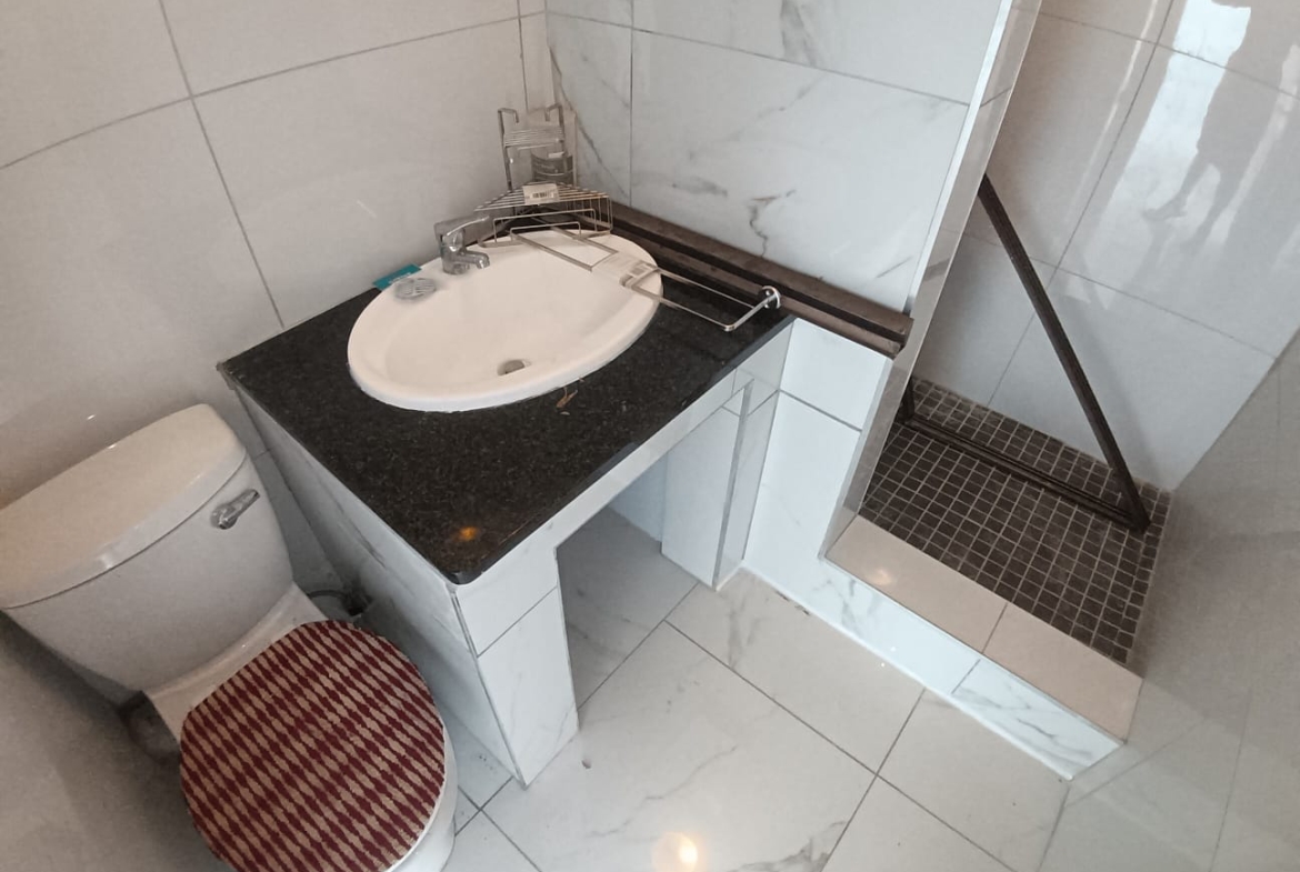 3 Bedroom, 2.5 Bedroom, open plan, Uvongo sea view for Sale