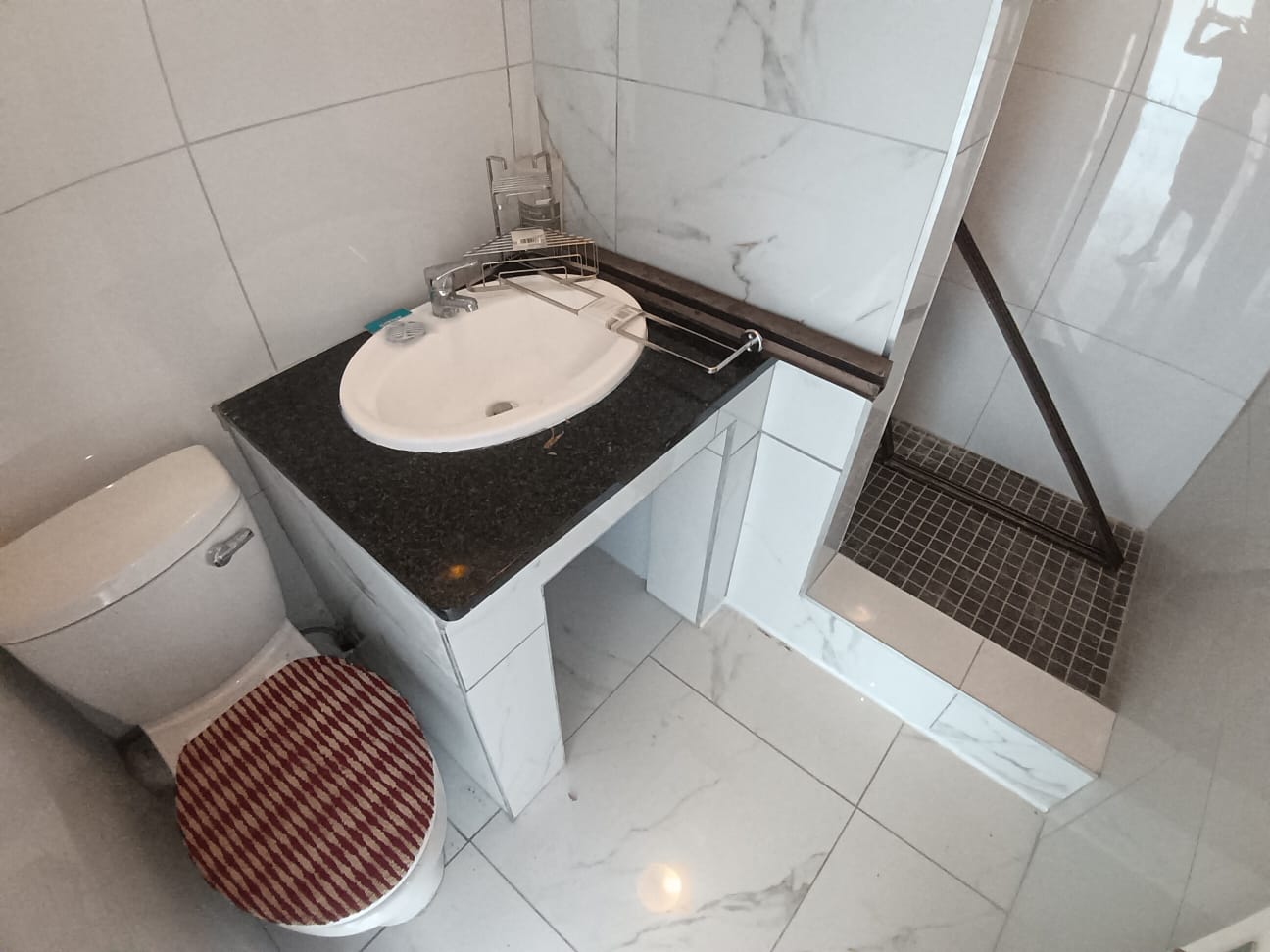 d84c520b-c24d-4269-ae8d-910e76bd5266 3 Bedroom, 2.5 Bedroom, open plan, Uvongo sea view for Sale