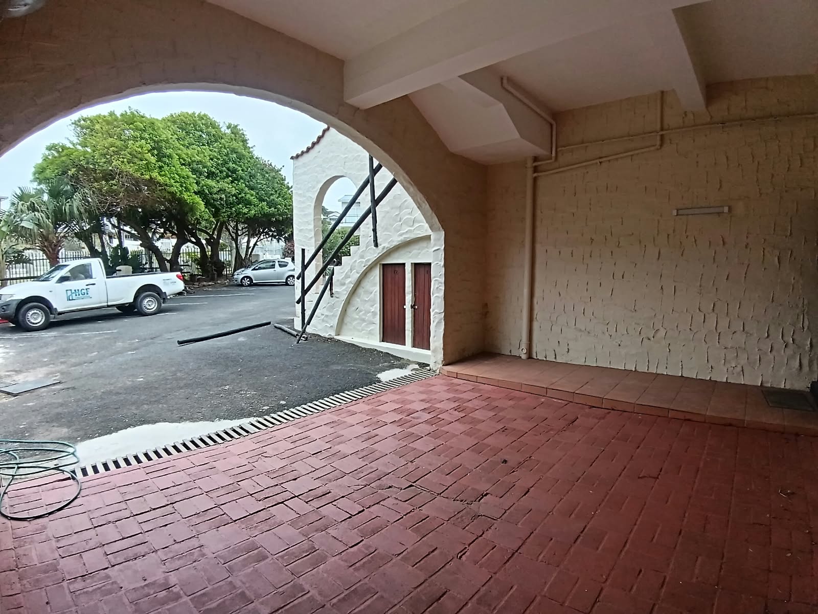 de6b4ee9-6505-40ed-9a55-5845d33b3c45 2 Bedroom, 1 Bathroom, open plan, Uvongo sea view for Sale