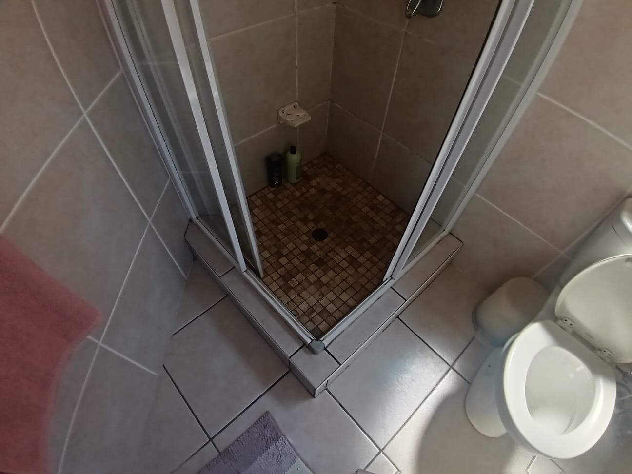 f27c2051-7c26-4d30-81a0-8d80b7ba6052 Spacious 3 Bedroom, 1.5 Bathroom, open plan, Uvongo sea view for Sale