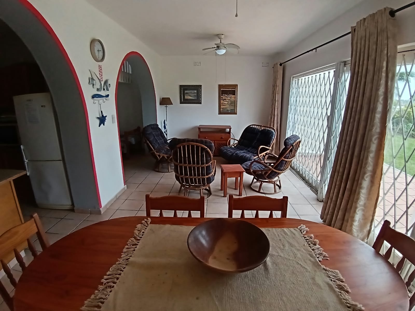 f3d7d75f-5b97-426b-b73f-2e2d16a44a74 2 Bedroom, 1 Bathroom, open plan, Uvongo sea view for Sale