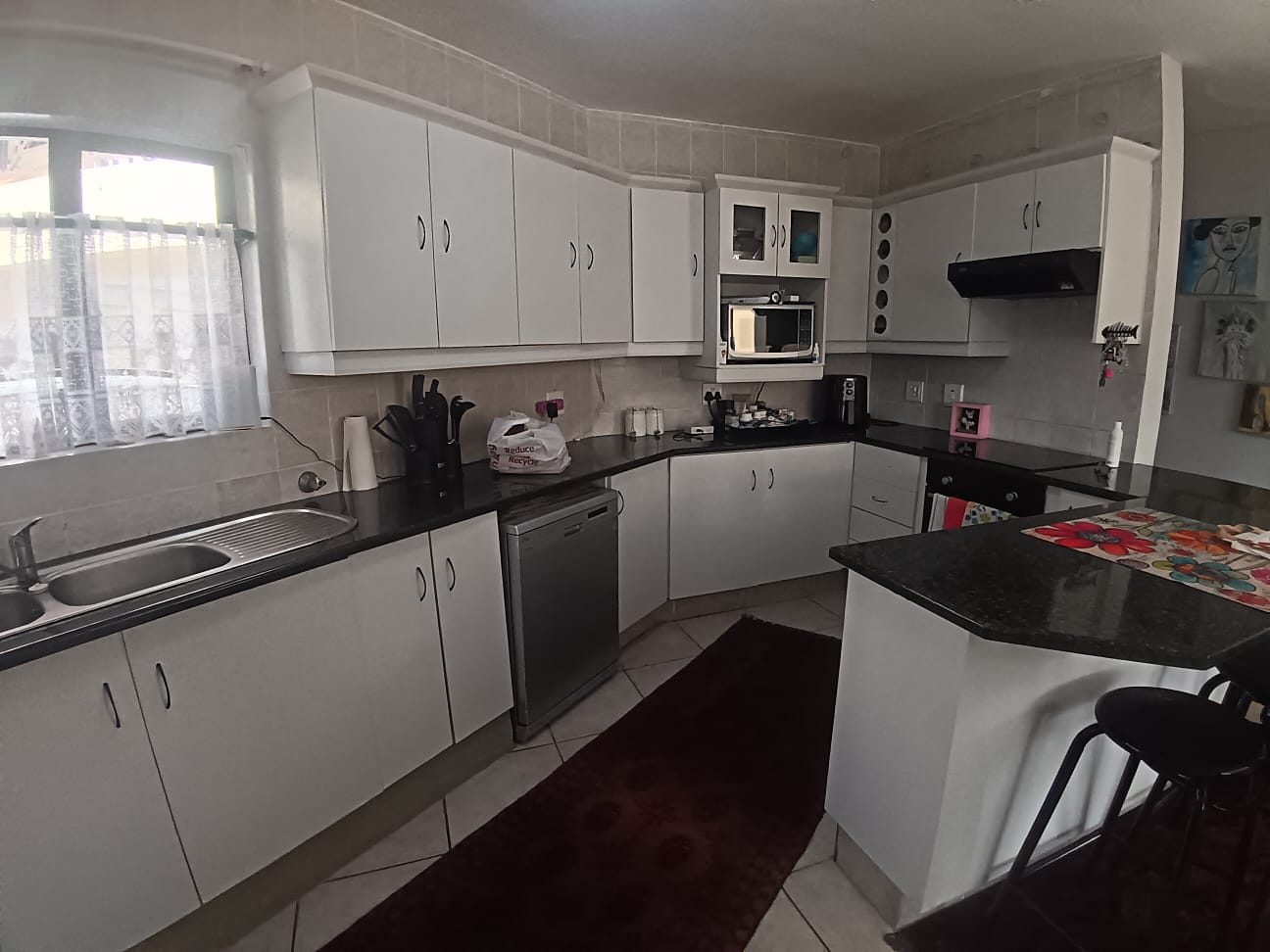 Spacious 3 Bedroom, 2 Bathroom, open plan, Ramsgate for Sale