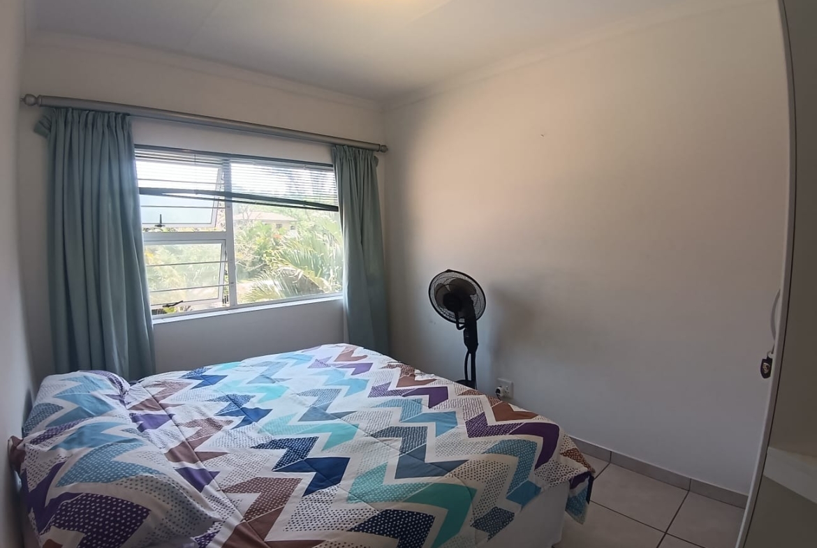 Spacious 3 Bedroom, 1.5 Bathroom, open plan, Uvongo sea view for Sale