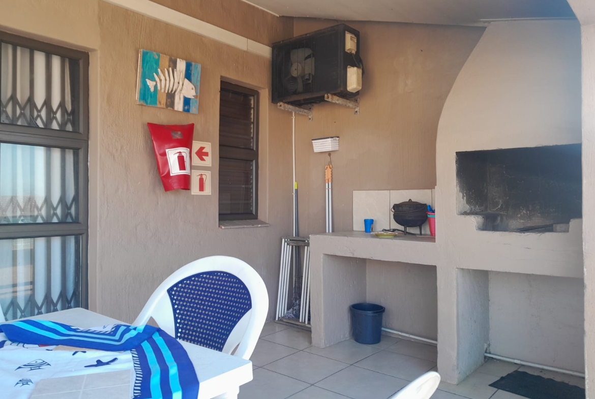 INCOME GENERATING – FURNISHED 5 bed + 5 bath Sectional title at NATSPAT FOR SALE