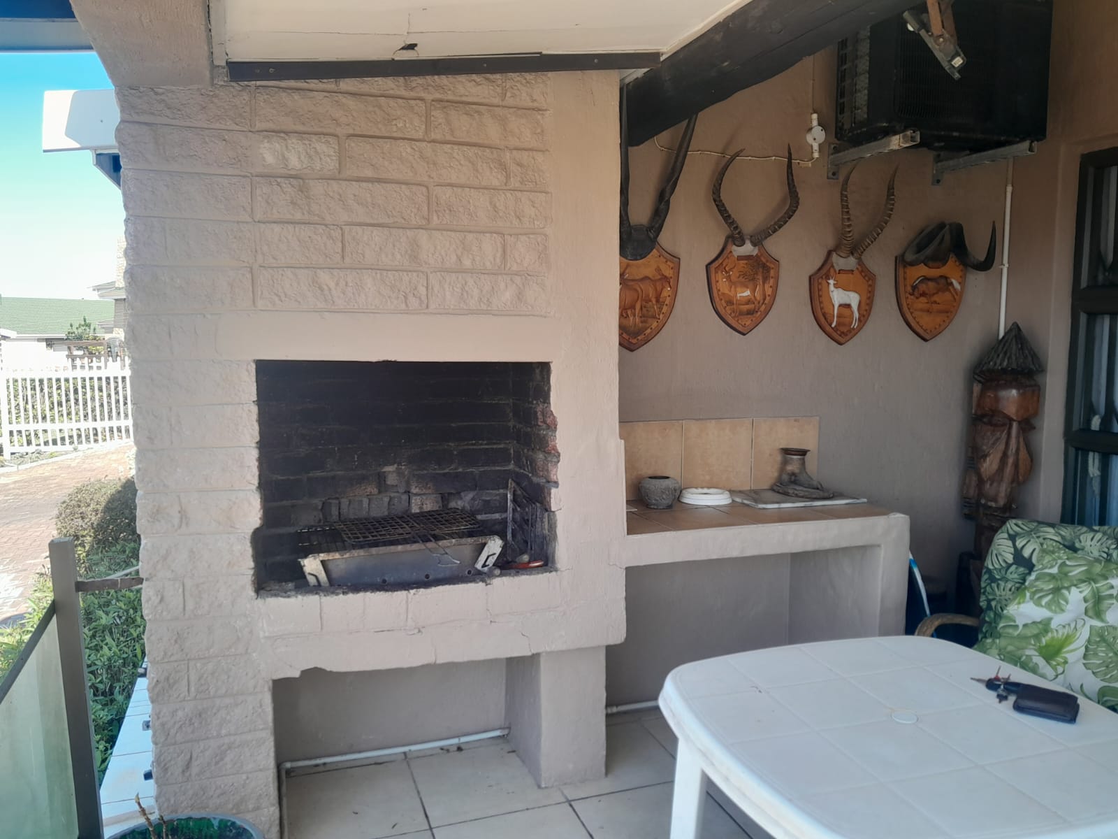 INCOME GENERATING – FURNISHED 5 bed + 5 bath Sectional title at NATSPAT FOR SALE